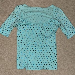 Women’s Half Sleeve Top, Fun Shape Pattern, Measurements in Photos (No Sizing)
